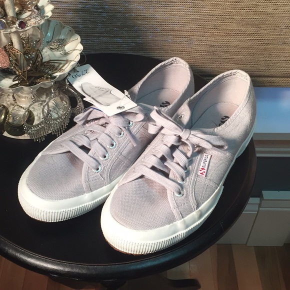 jjill superga